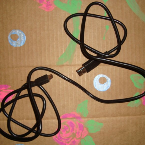 GARMIN NUVI 660 GPS with Leather Case - Picture 9 of 14